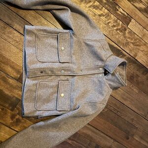 Stylish Tan Jacket with Pockets